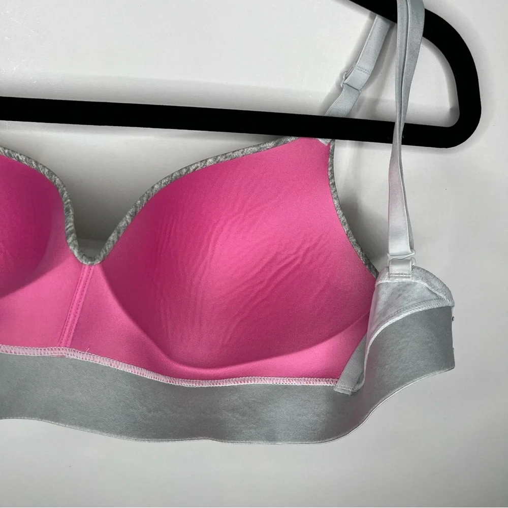 PINK Wear Everywhere Wireless Lightly Lined Bra Heather Grey Size 32DD (E) - Picture 10 of 10